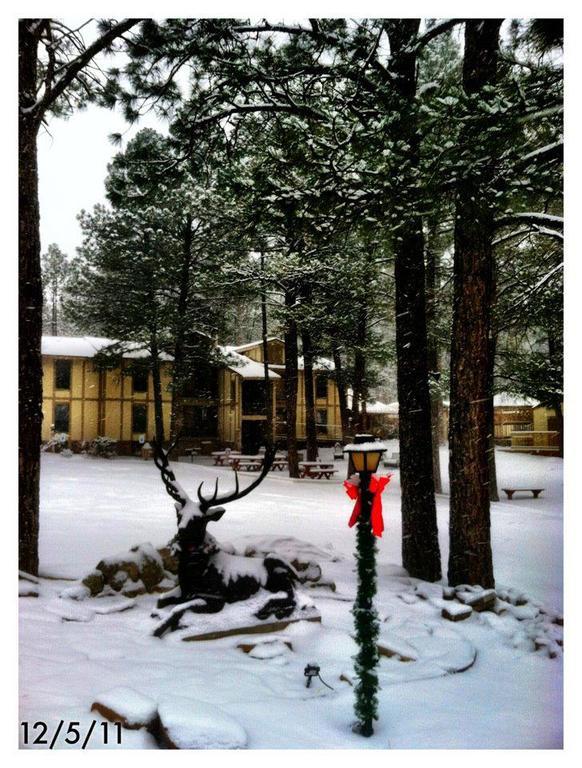 Village Lodge Ruidoso Exterior photo